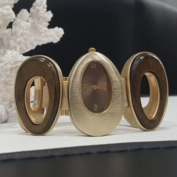 💋STUNNING BOHO CHIC💋Vintage 70's Mod Gold & Wood Bracelet Watch - Picture 12 of 13